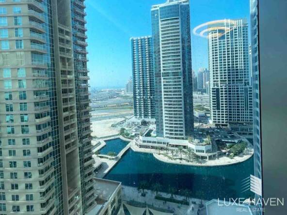 Property for sale in Me Do Re Tower