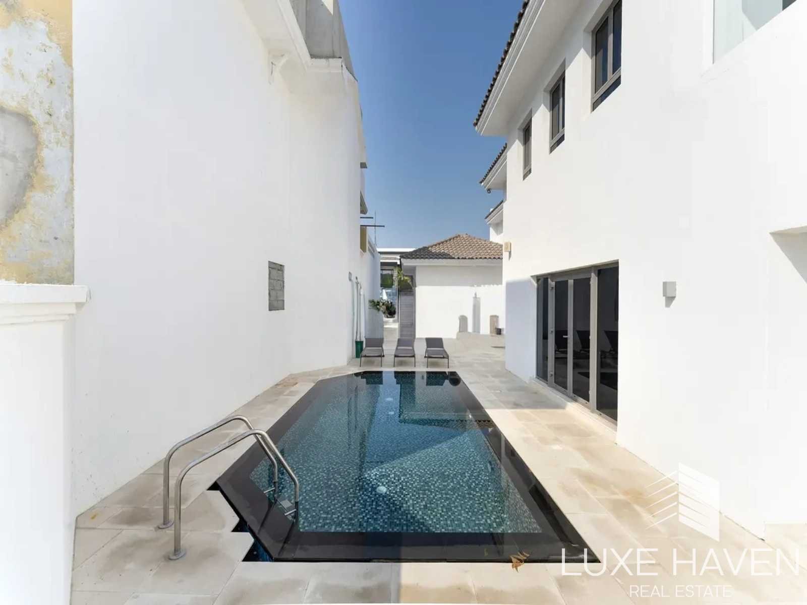 Property for sale in Garden Homes