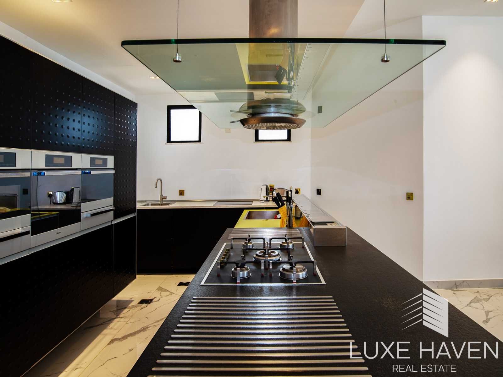 Property for sale in Garden Homes