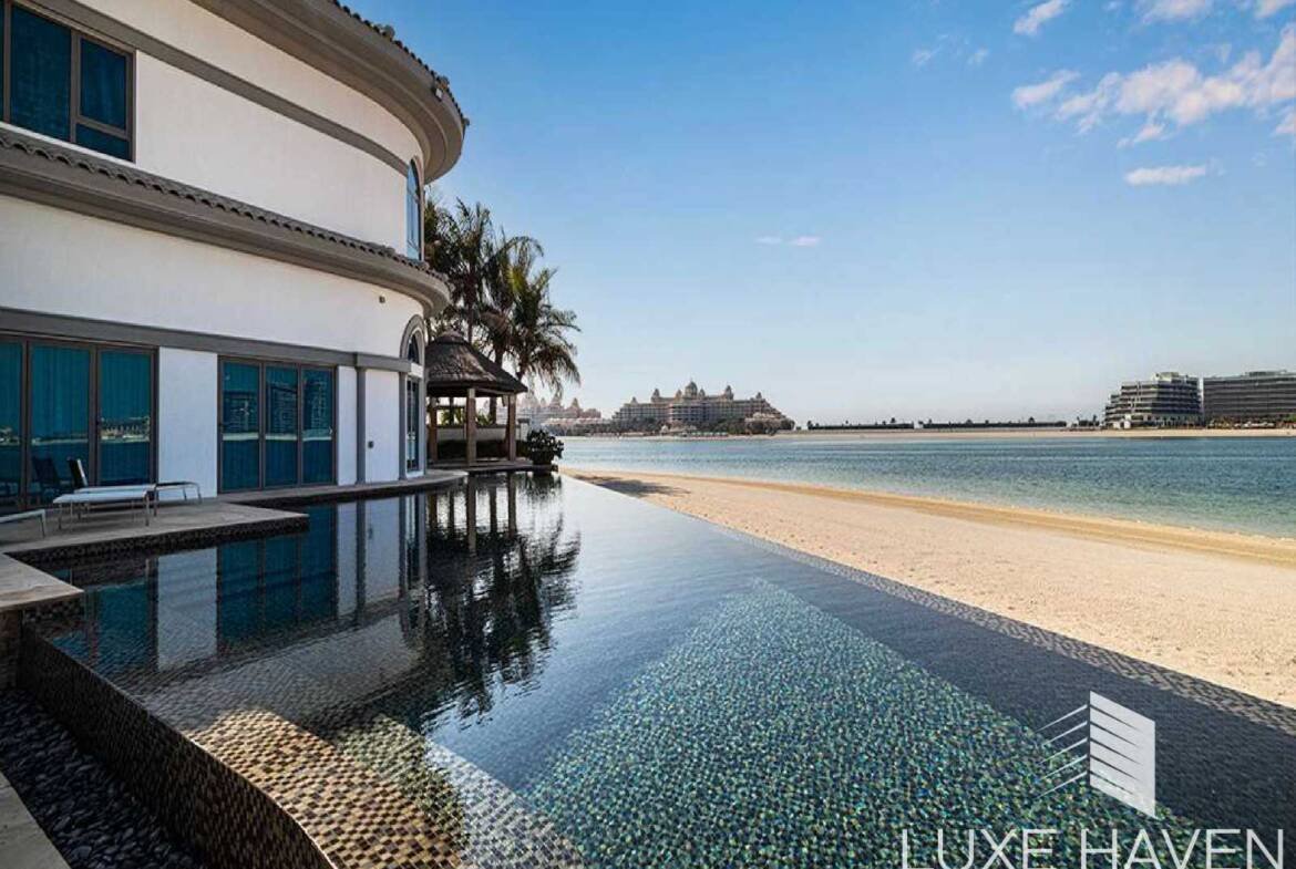Property for sale in Signature Villas