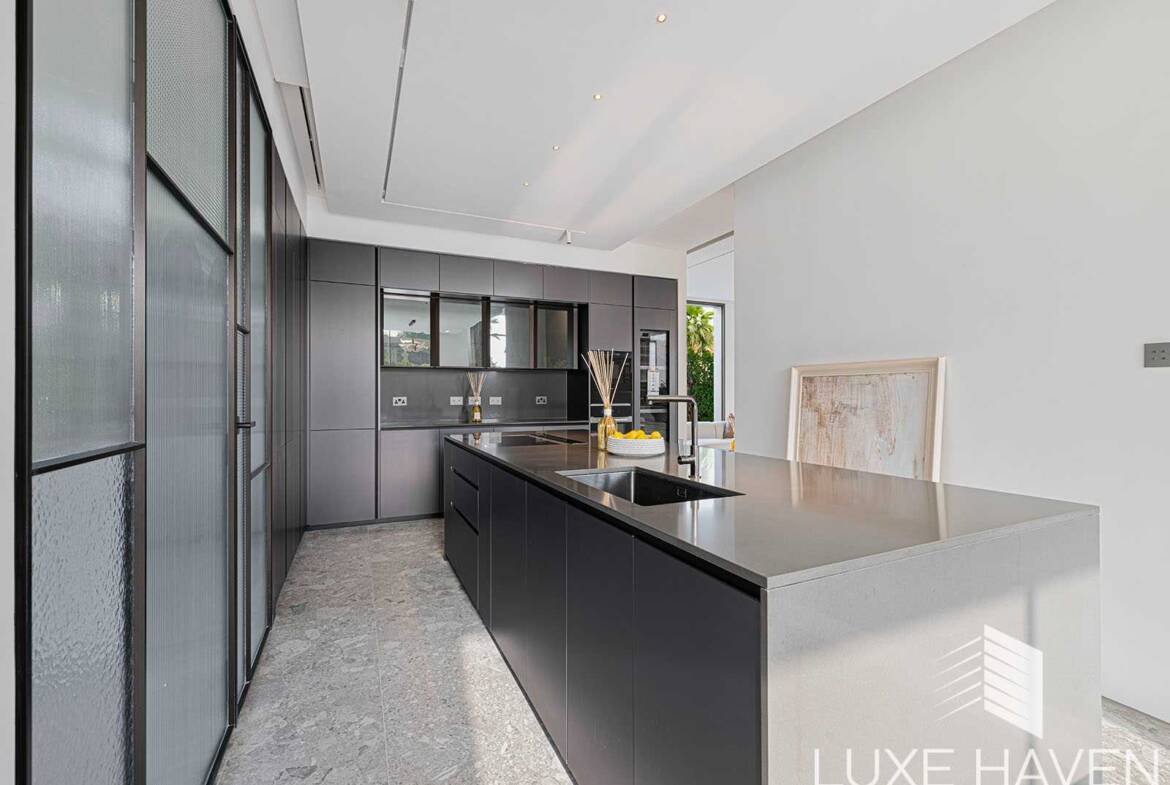 Property for sale in European Clusters