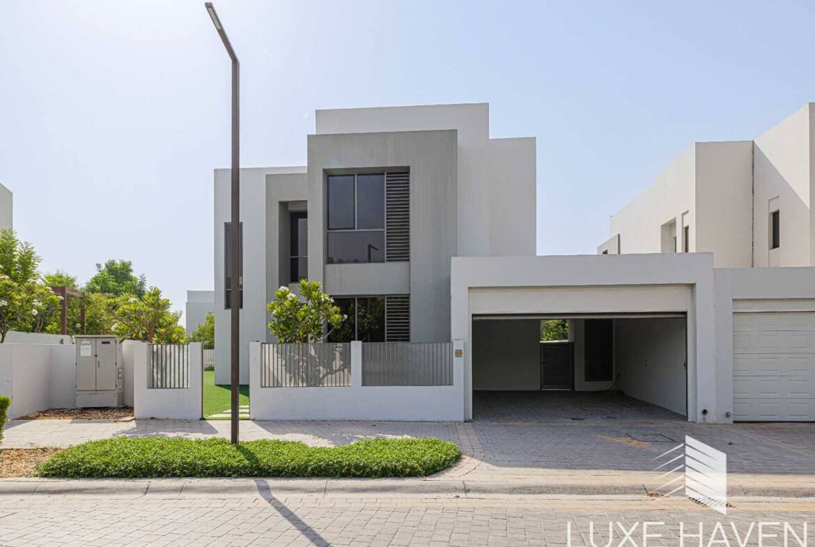 Property for sale in Sidra Villas