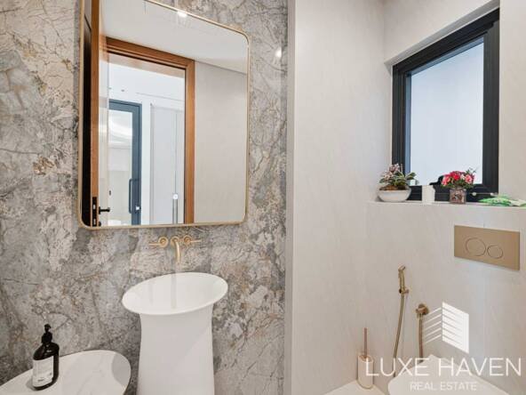 Property for sale in European Clusters