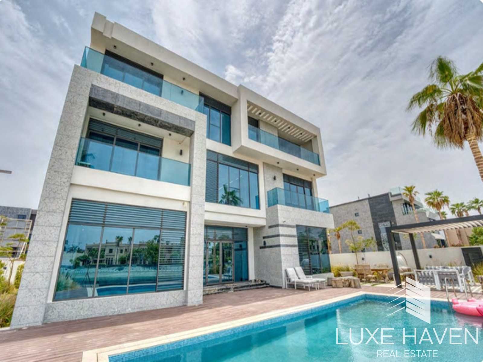 Property for sale in Signature Villas