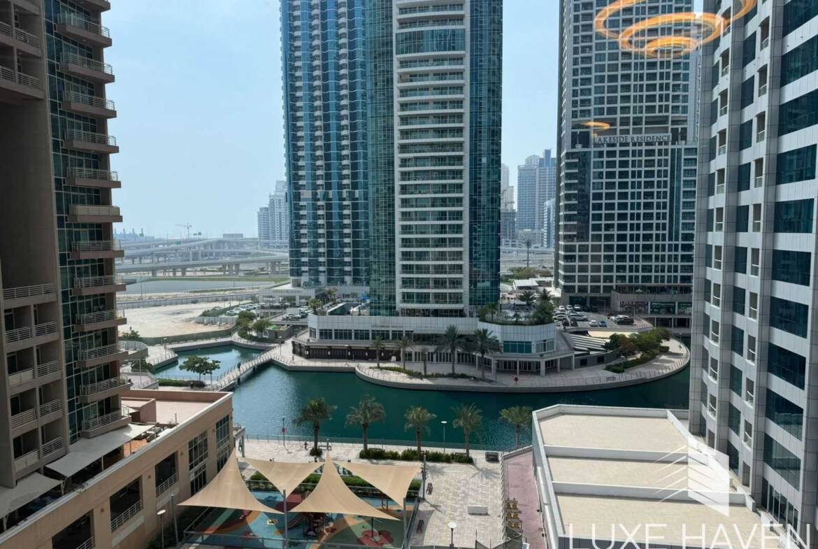 Property for sale in Me Do Re Tower