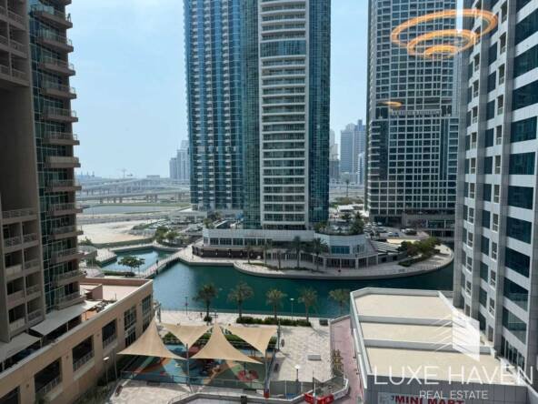 Property for sale in Me Do Re Tower