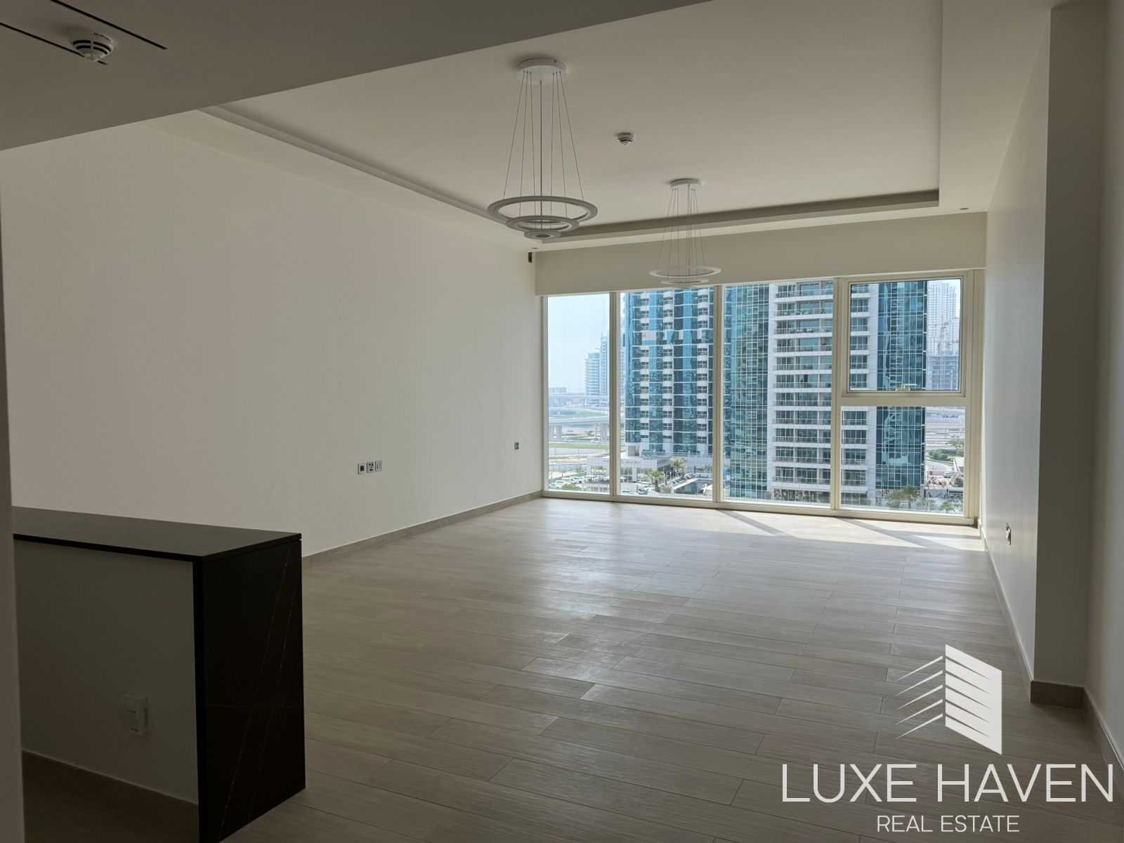 Property for sale in Me Do Re Tower