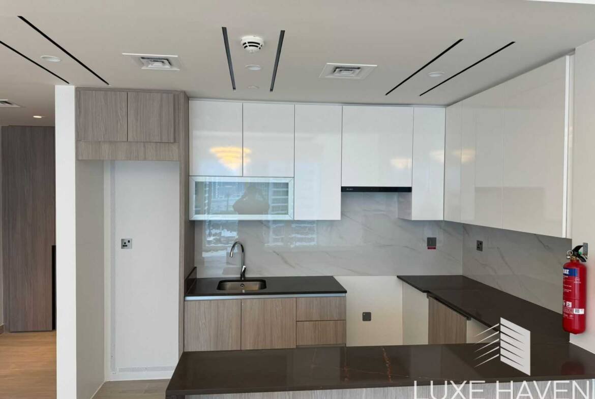 Property for sale in Me Do Re Tower
