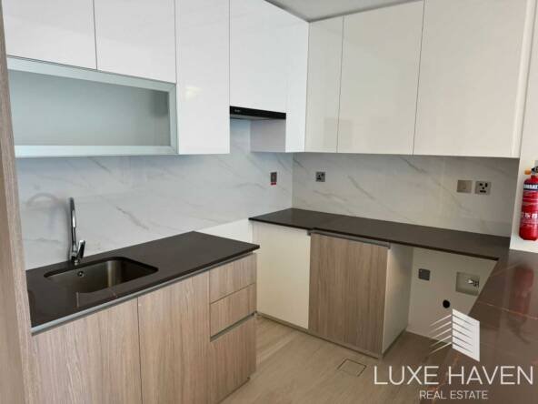 Property for sale in Me Do Re Tower