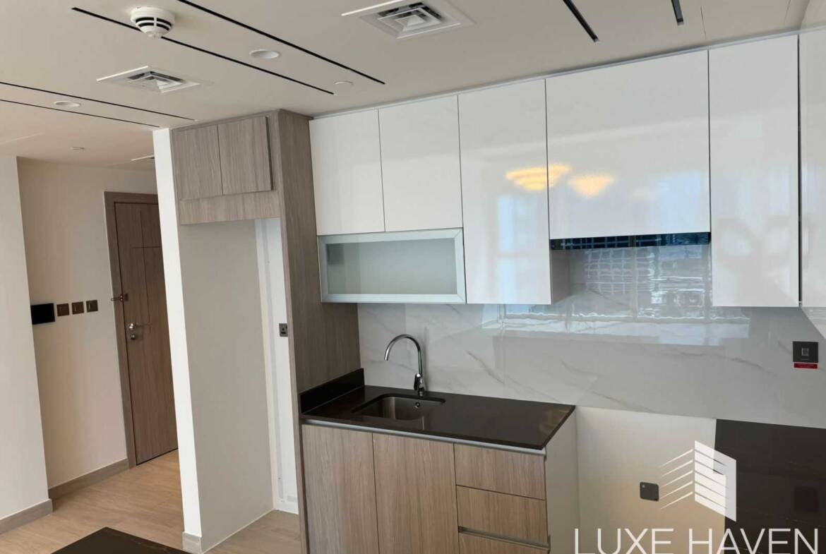 Property for sale in Me Do Re Tower