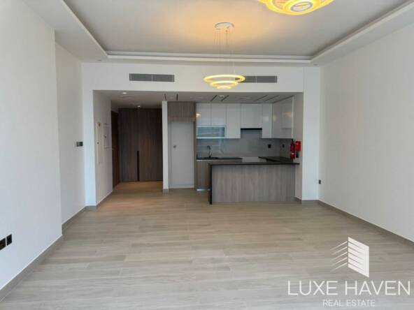 Property for sale in Me Do Re Tower