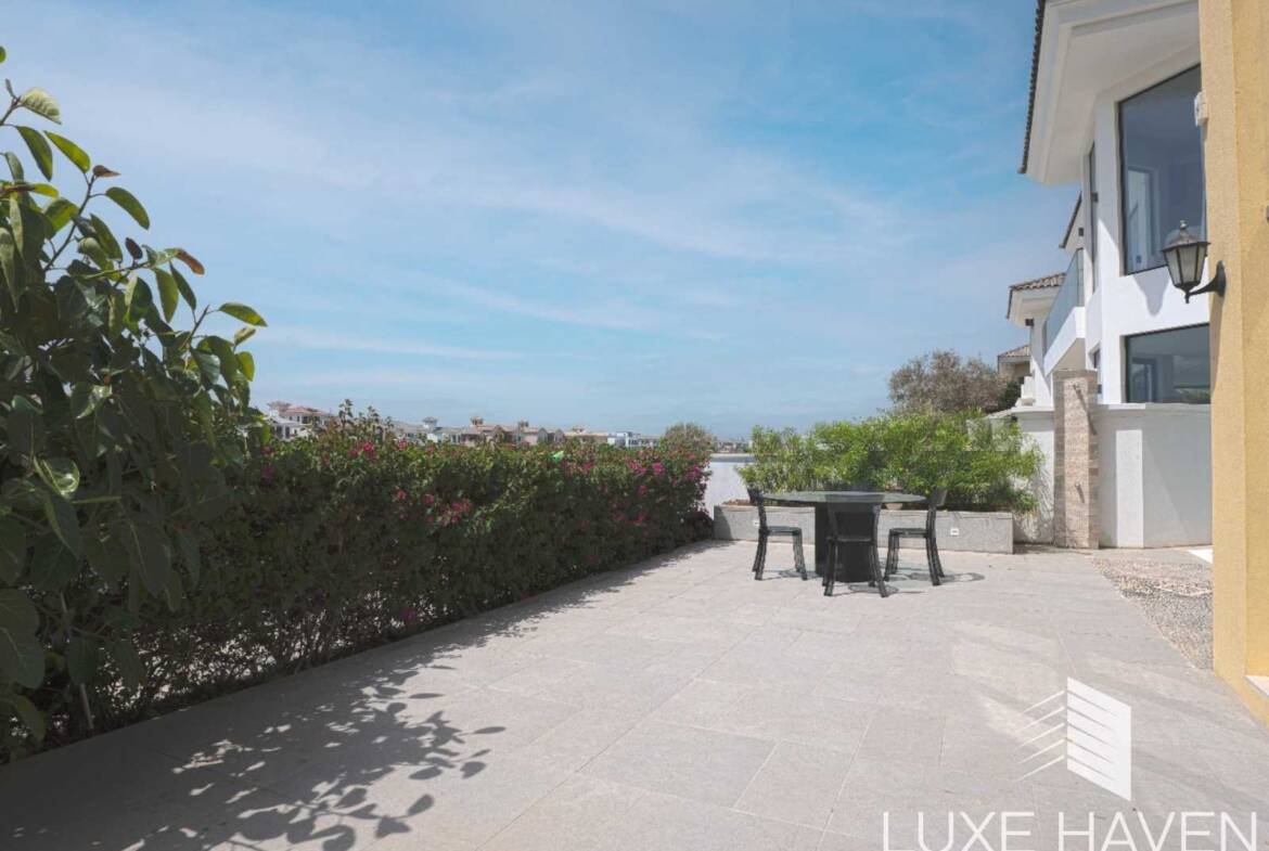 Property for sale in Garden Homes
