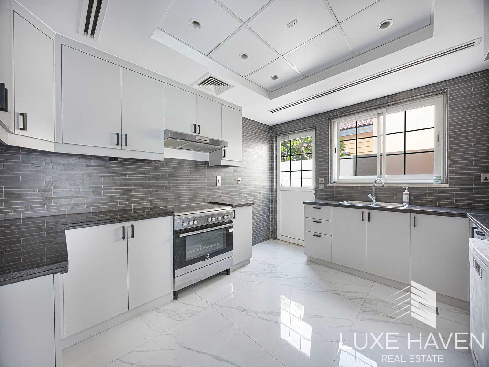 Property for sale in Legacy Nova Villas