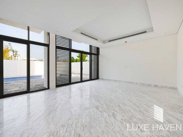 Property for sale in District One